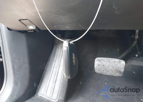 2020 Chevrolet Traverse Fwd Ls z USA, uszkodzony, nr VIN 1GNERFKW2LJ290005